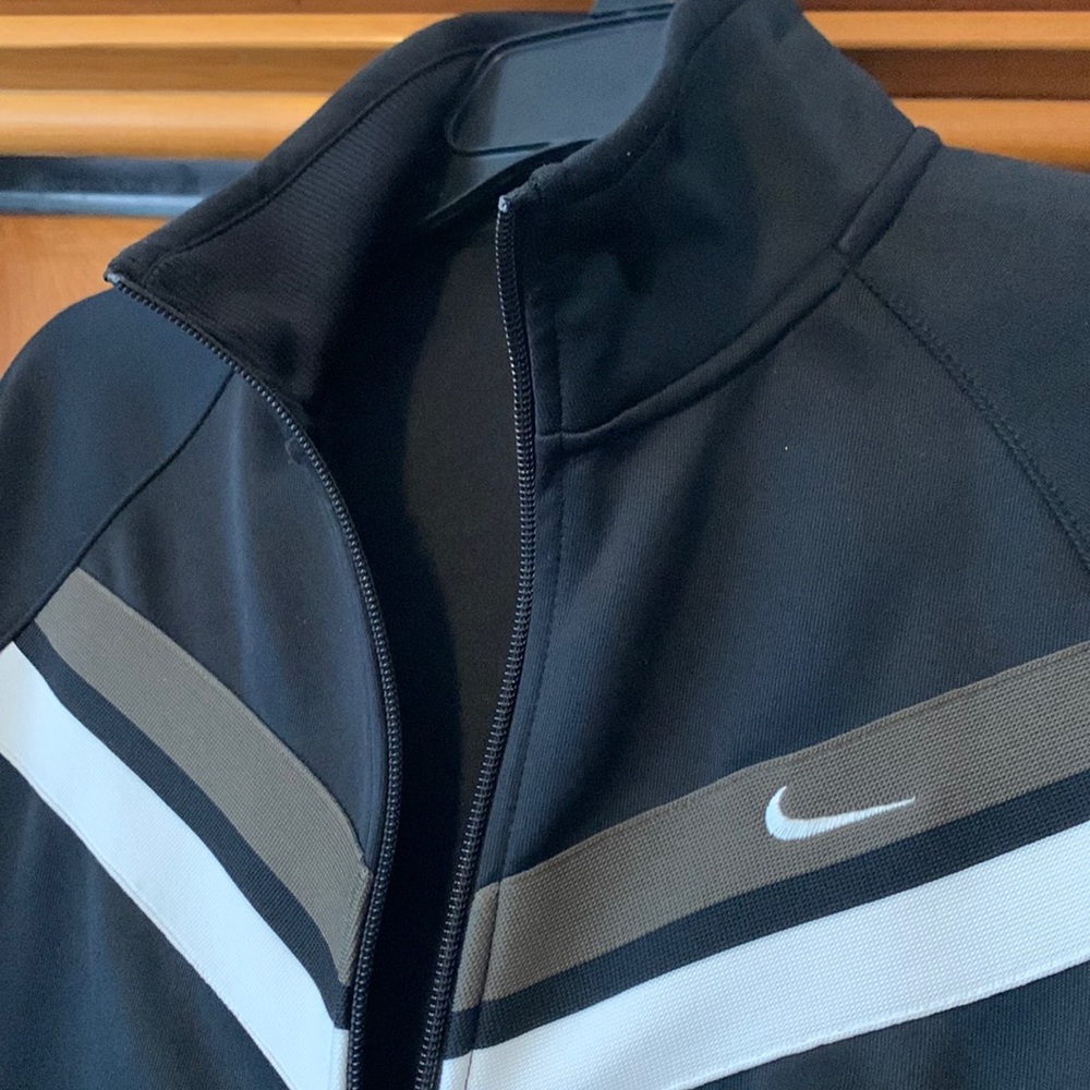 Nike zip up jacket - Picture 10 of 10